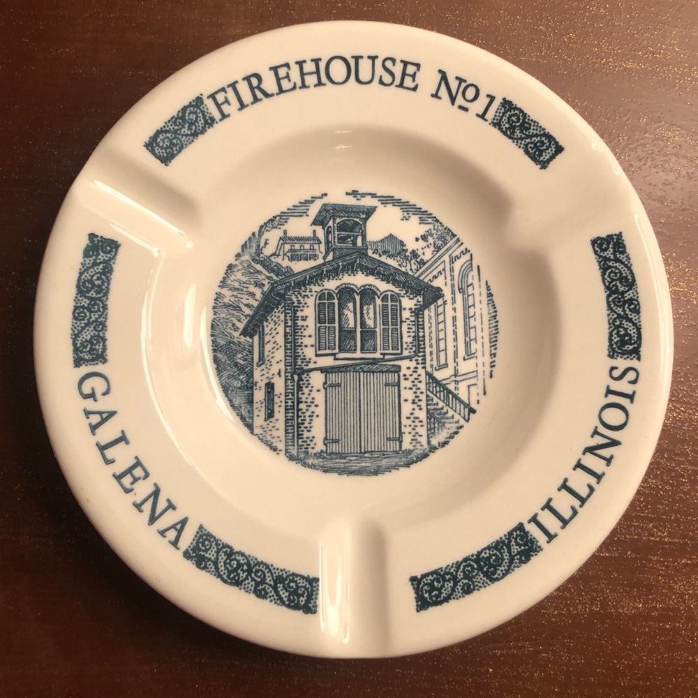 Royal China Inc. Ashtray